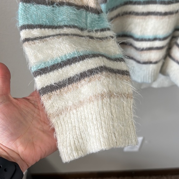 Xhilaration XXL Fuzzy Crewneck Striped Sweater Turquoise/Cream/Gray - Picture 4 of 16